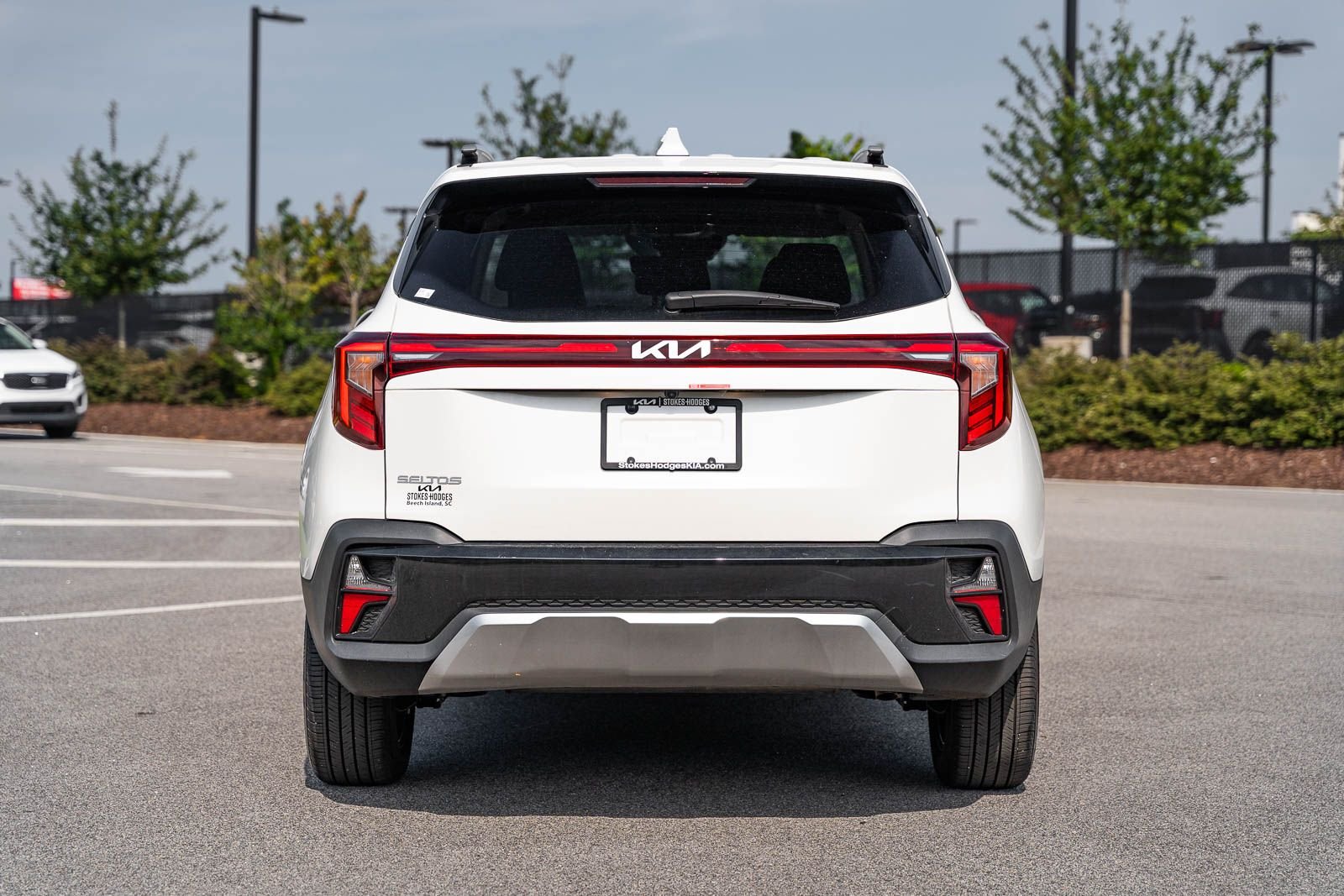 Used 2026 White Kia S image 6