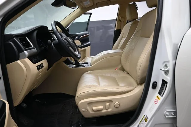 Used 2018 White Toyota Limited image 16
