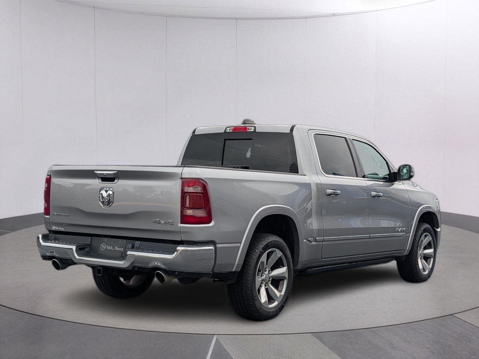 Used 2022 Billet Silver Metallic Clearcoat Ram Limited image 6