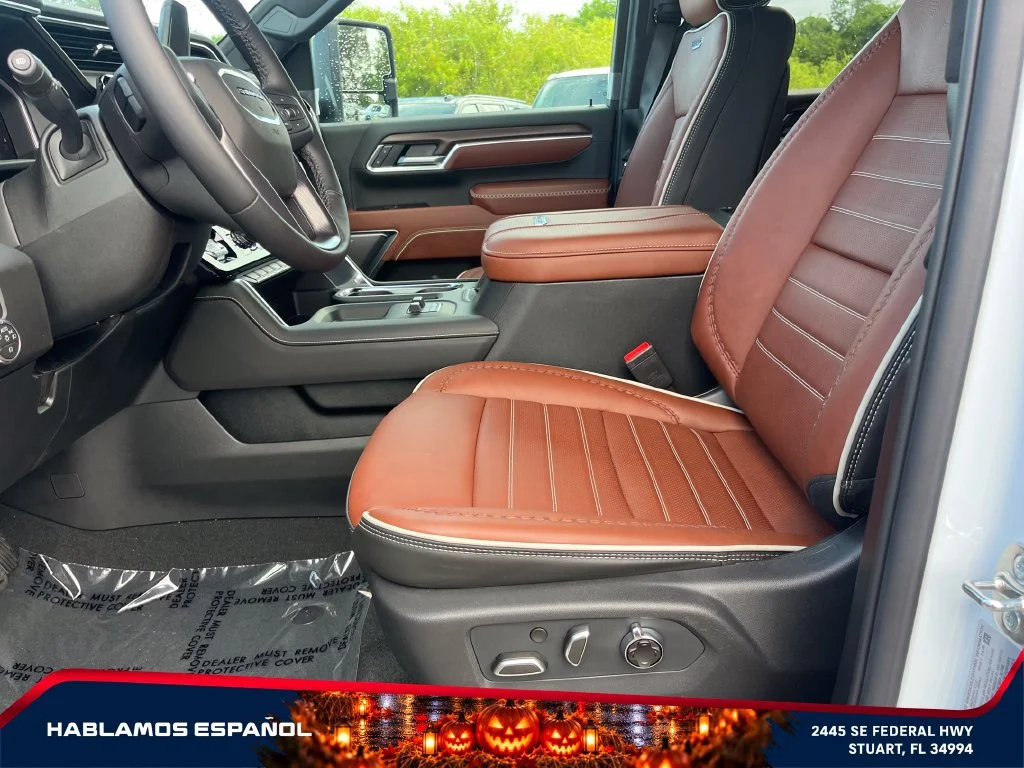 New 2026 Glacier White Tricoat GMC Denali Ultimate image 9