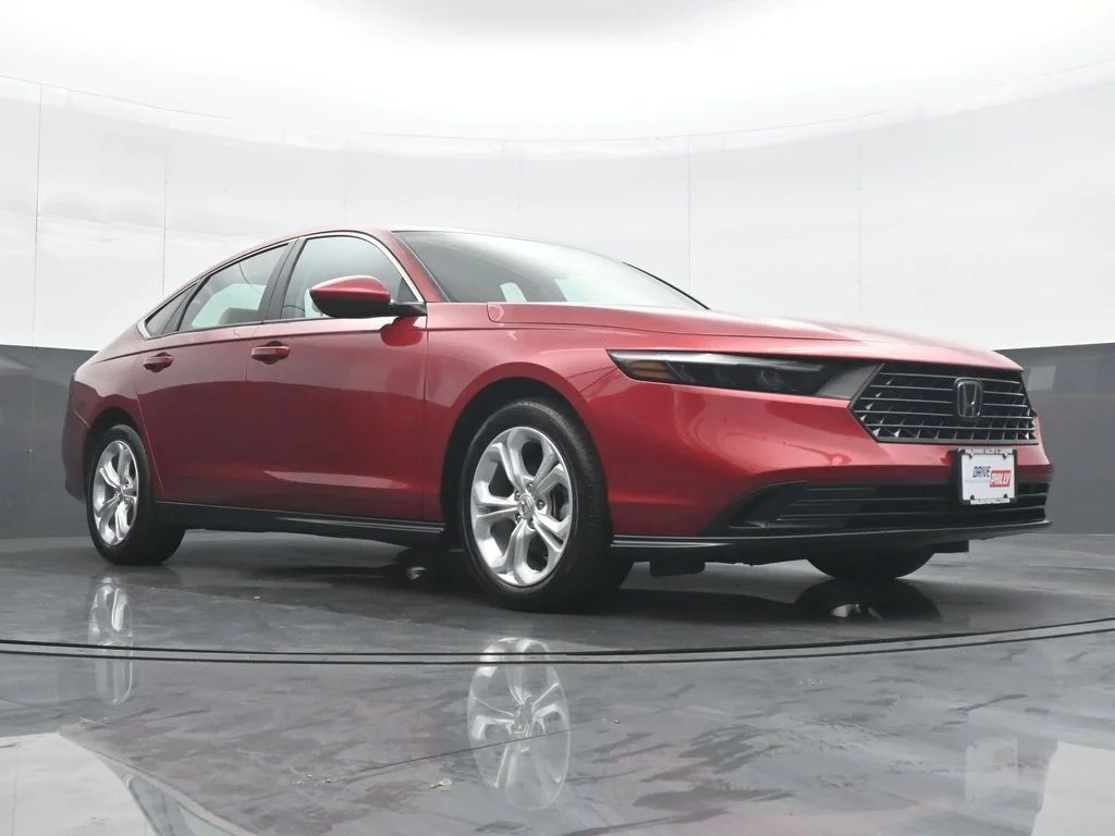 Used 2024  Honda LX image 33