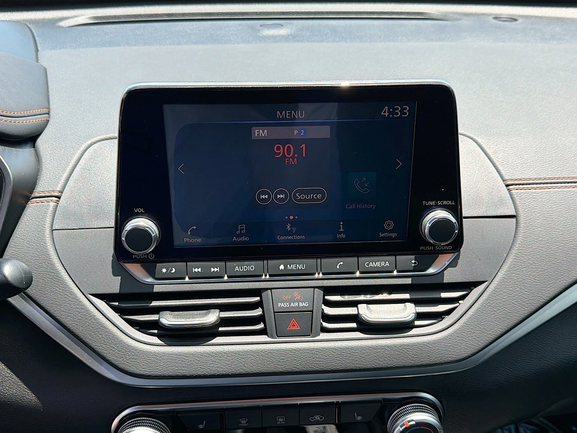 Used 2020 Super Black Nissan 2.5 SR image 28