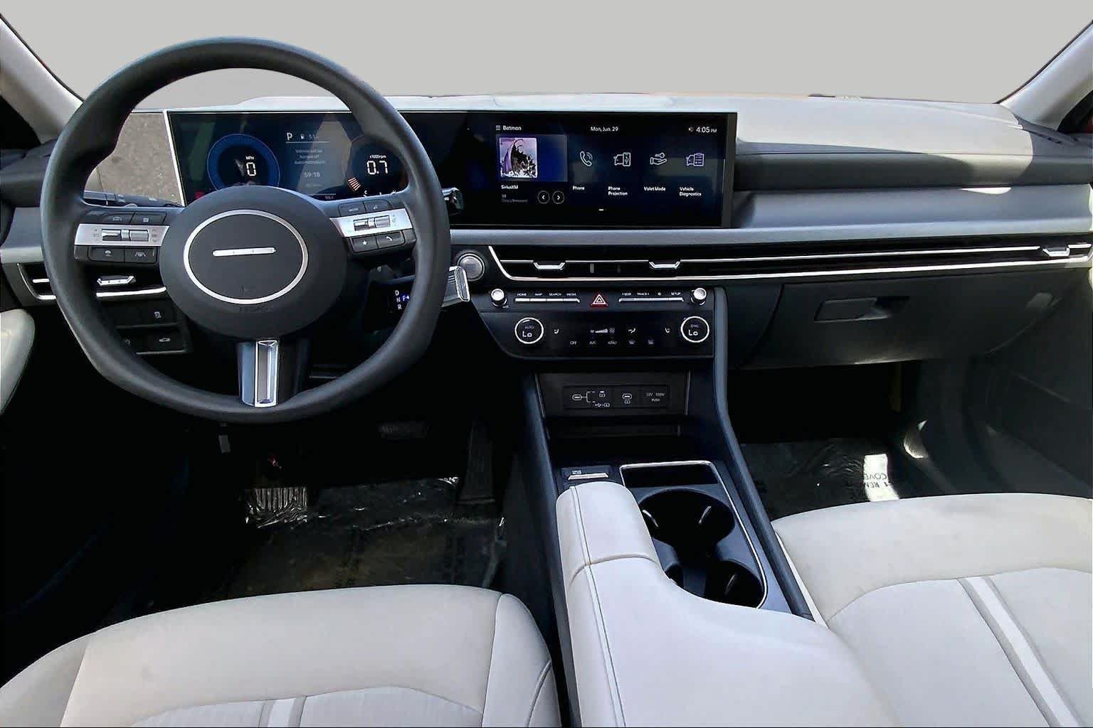 Used 2025 Ultimate red Hyundai SEL image 14