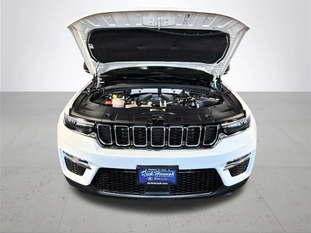 Used 2024 White Jeep 4xe image 23