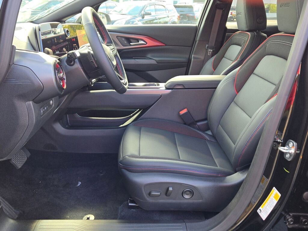 2025 Chevrolet Equinox EV RS - Photo 23