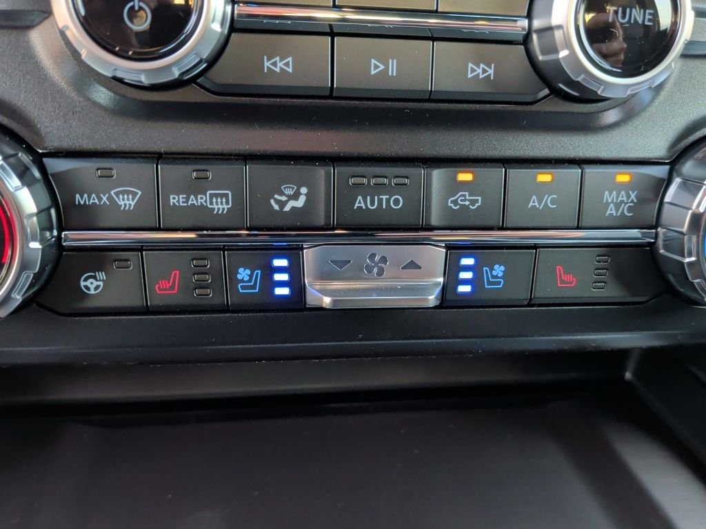 New 2026 Carbonized Gray Metallic Ford F-250® Platinum® image 31
