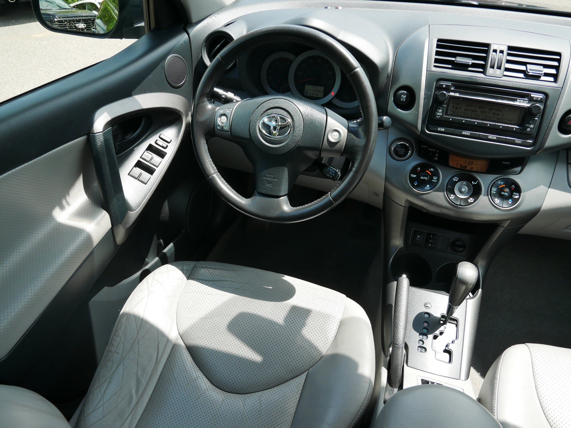 Used 2012 Black Toyota Limited image 9