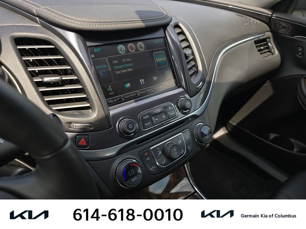 Used 2015 White Chevrolet LT image 23