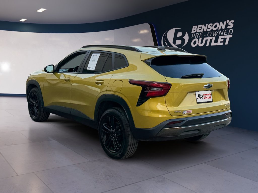 Used 2024 Yellow Chevrolet ACTIV image 3