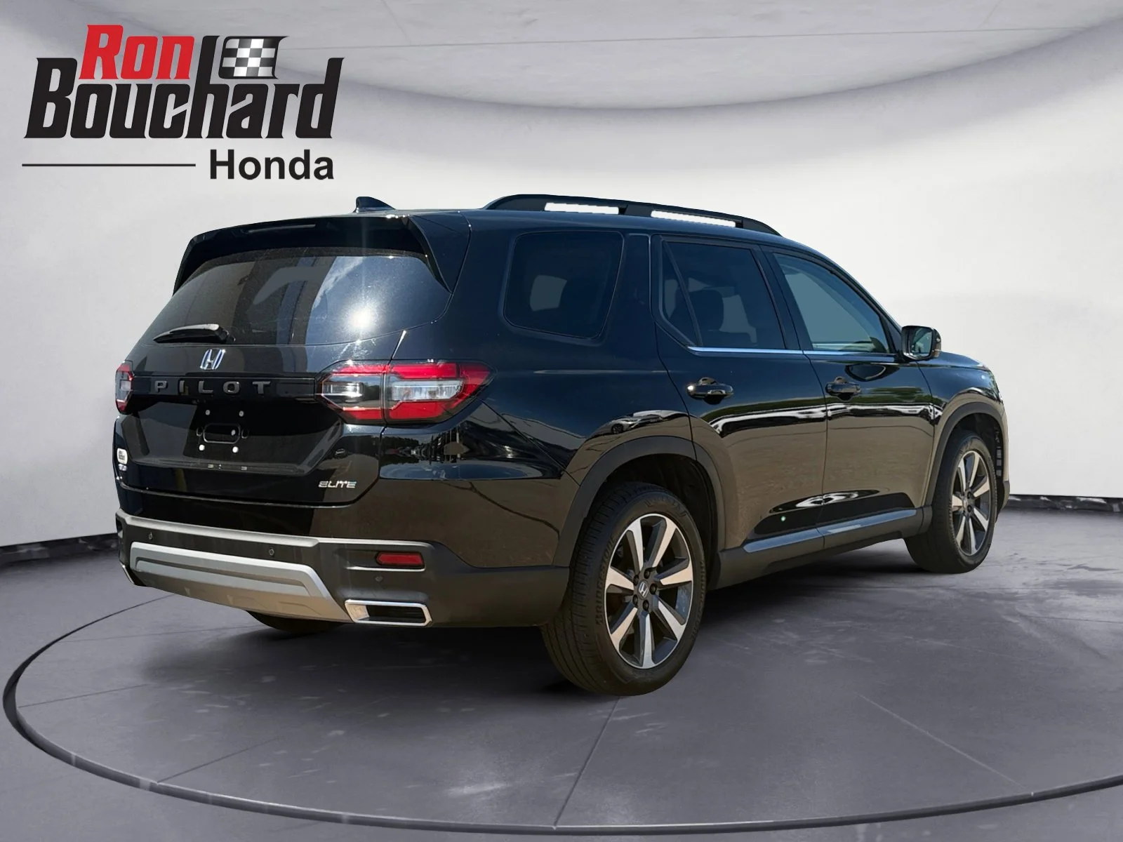 Used 2023 Black Honda Elite image 2