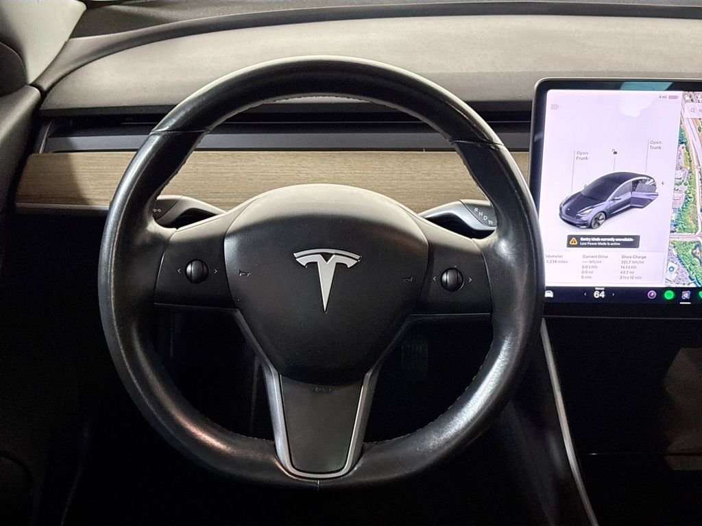 Used 2018  Tesla Performance image 13