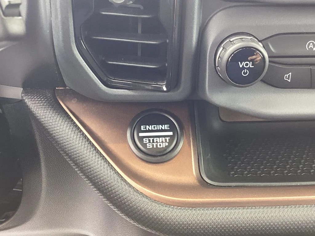 Used 2022  Ford Outer Banks image 34
