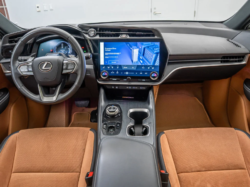 Used 2023 EMINENT WHITE PEARL Lexus 450e Luxury image 31
