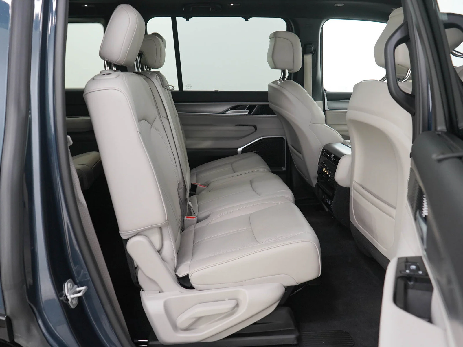 Used 2025 River Rock Jeep  image 12