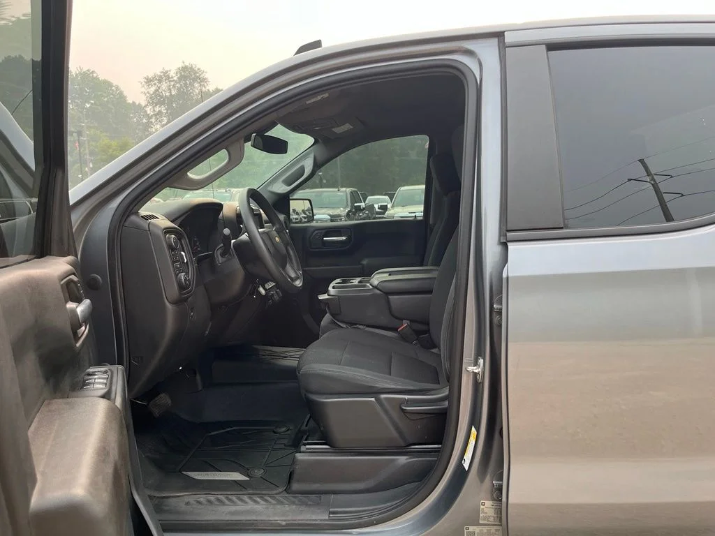 Used 2021 Steel Metallic Chevrolet Custom image 19