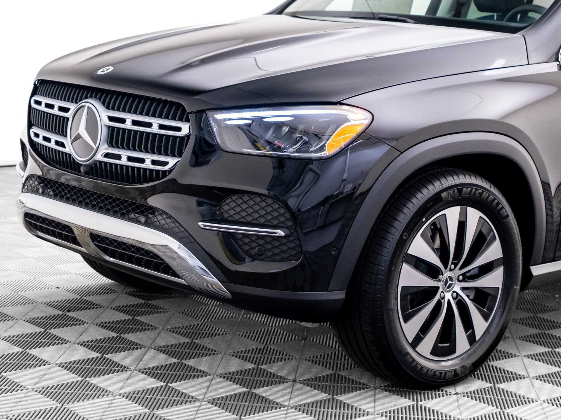 New 2026 Black Mercedes-Benz GLE 350 image 77