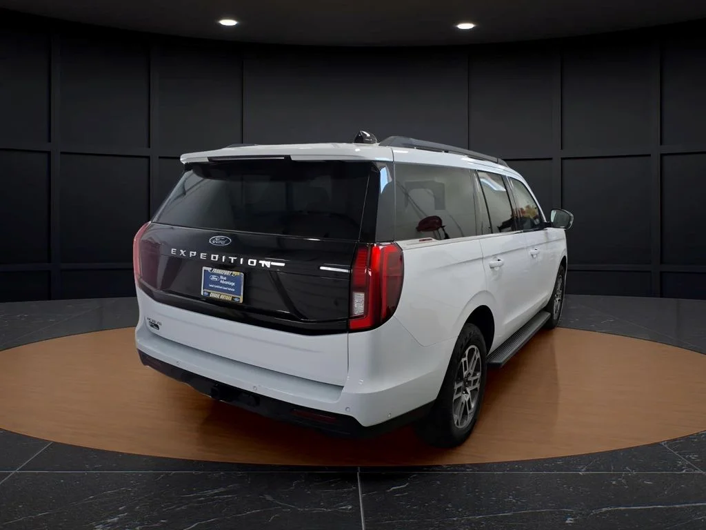 Used 2025 White Ford Active image 6