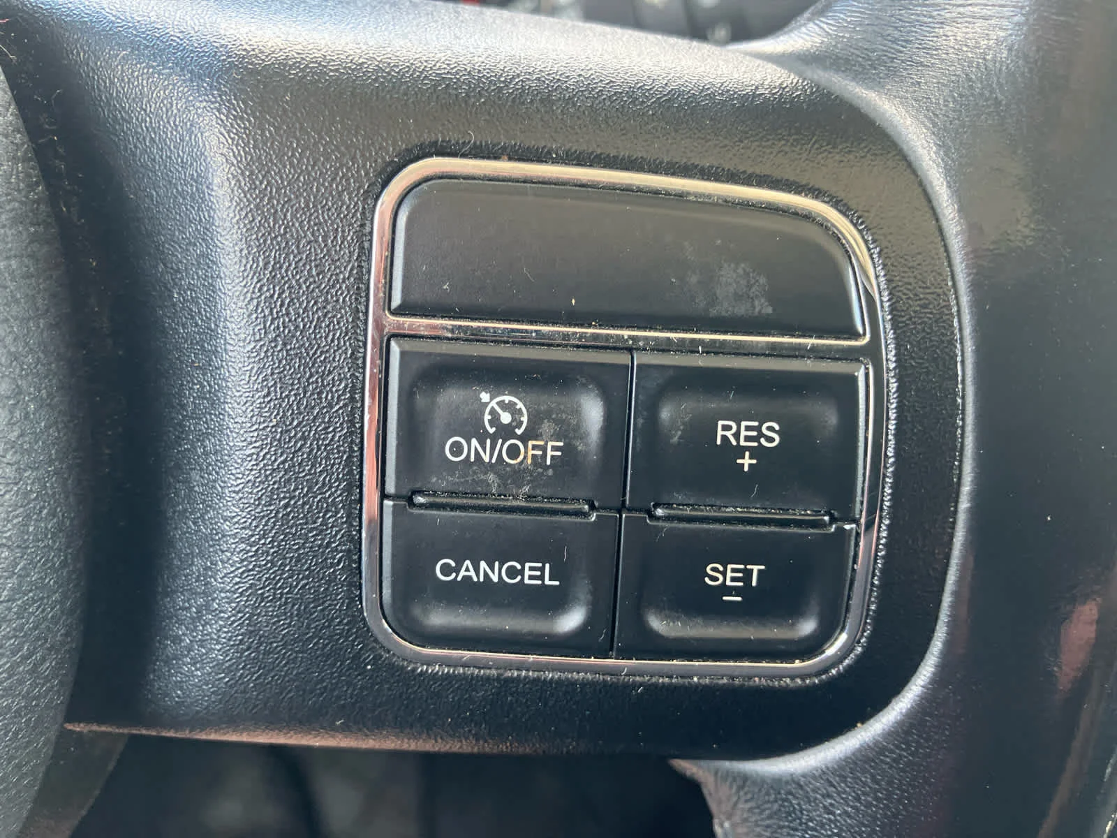 Used 2016 Bright White Clearcoat Jeep Sport image 16