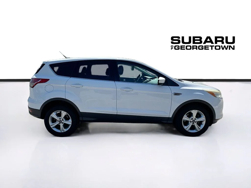 Used 2013 White Ford SE image 8