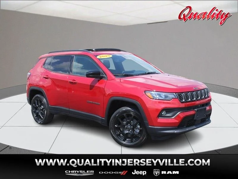 New 2025 Red Hot Pearl-Coat Exterior Paint Jeep Latitude image 1