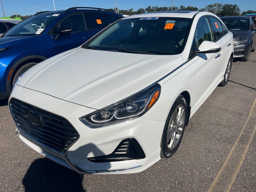 Used 2018 White Hyundai Limited image 14