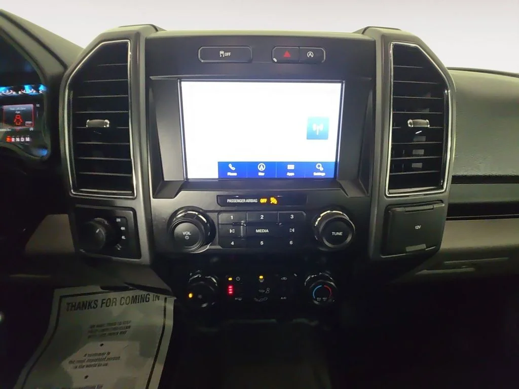 Used 2020 Silver Ford XLT image 11