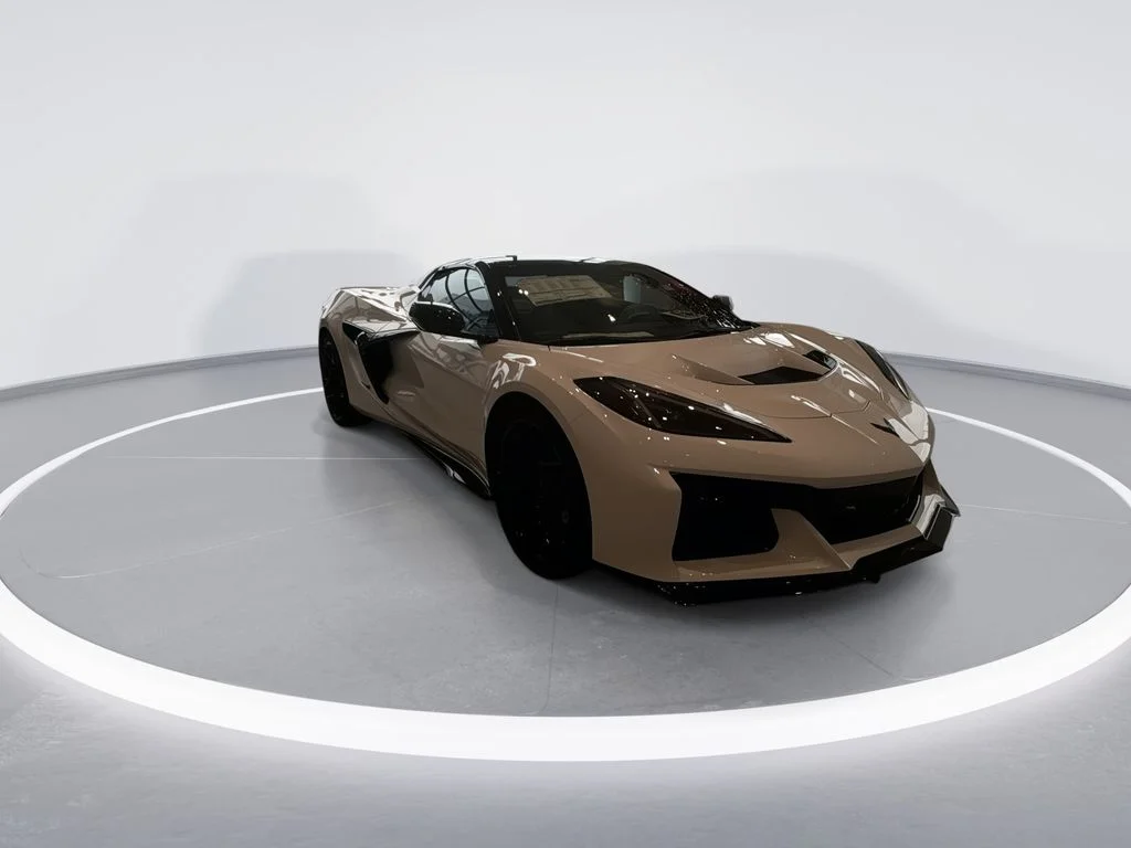 Used 2025 White Chevrolet ZR1 image 2