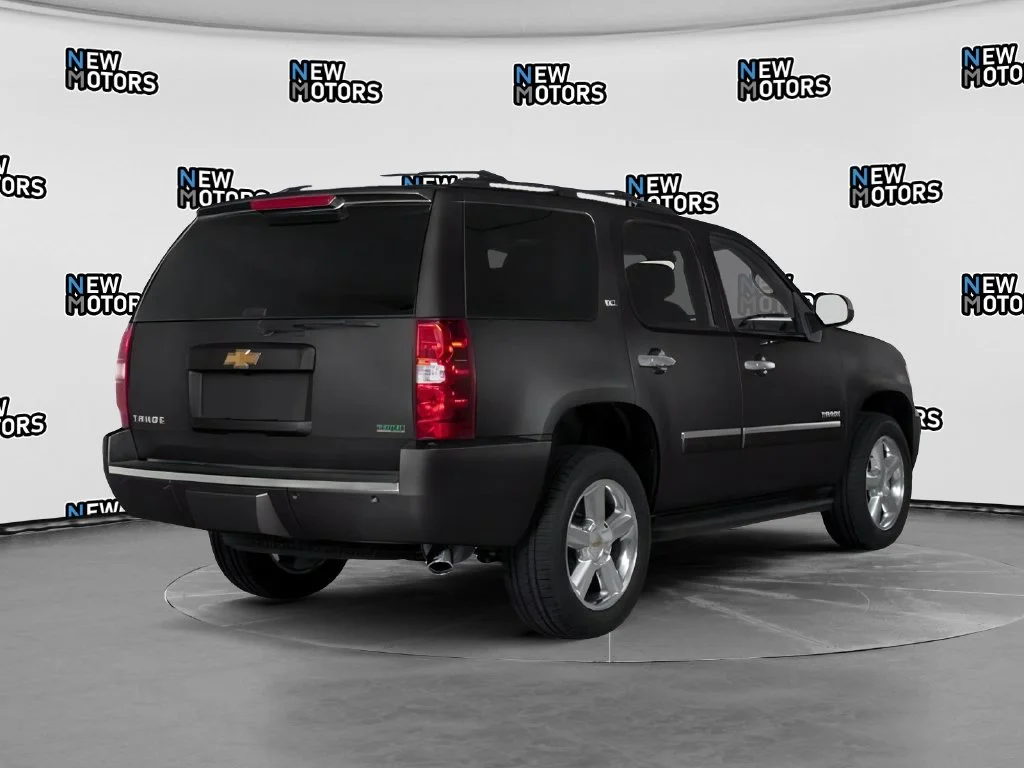 Used 2014 Black Chevrolet LT image 2
