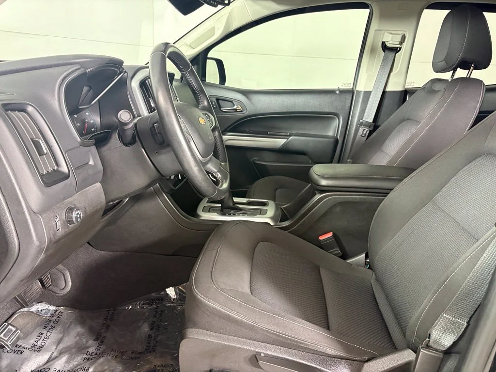 Used 2022 Black Chevrolet LT image 24