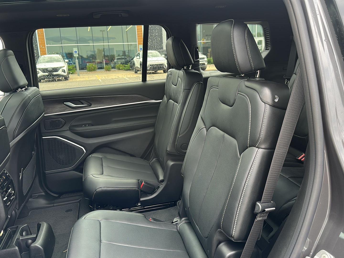 New 2026 Baltic Gray Metallic Clearcoat Jeep Limited Reserve image 32