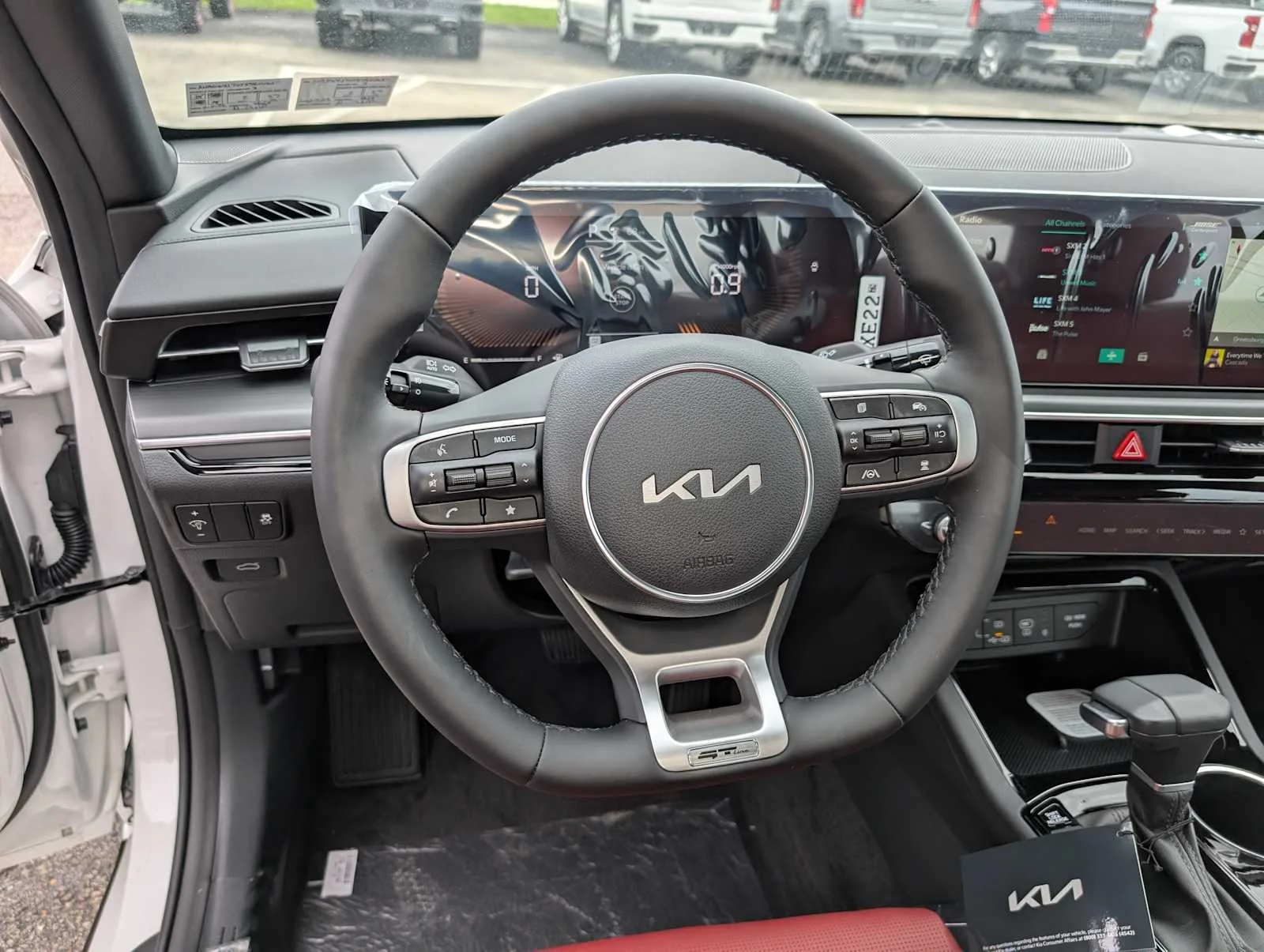 New 2026 Snow White Pearl Kia GT-Line image 28