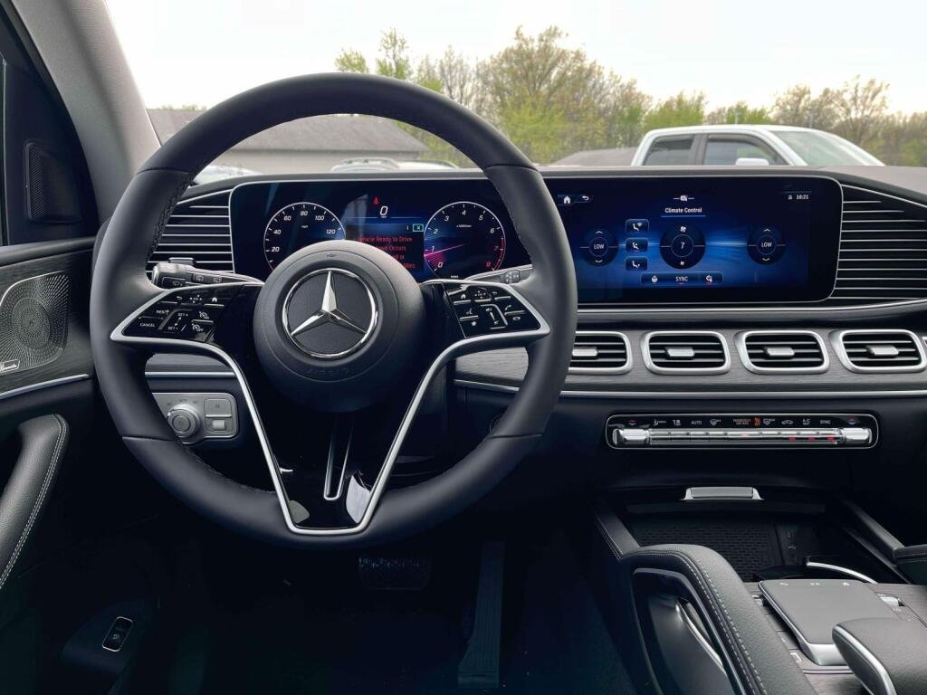 New 2026 Selenite Grey Metallic Mercedes-Benz GLE 350 image 2