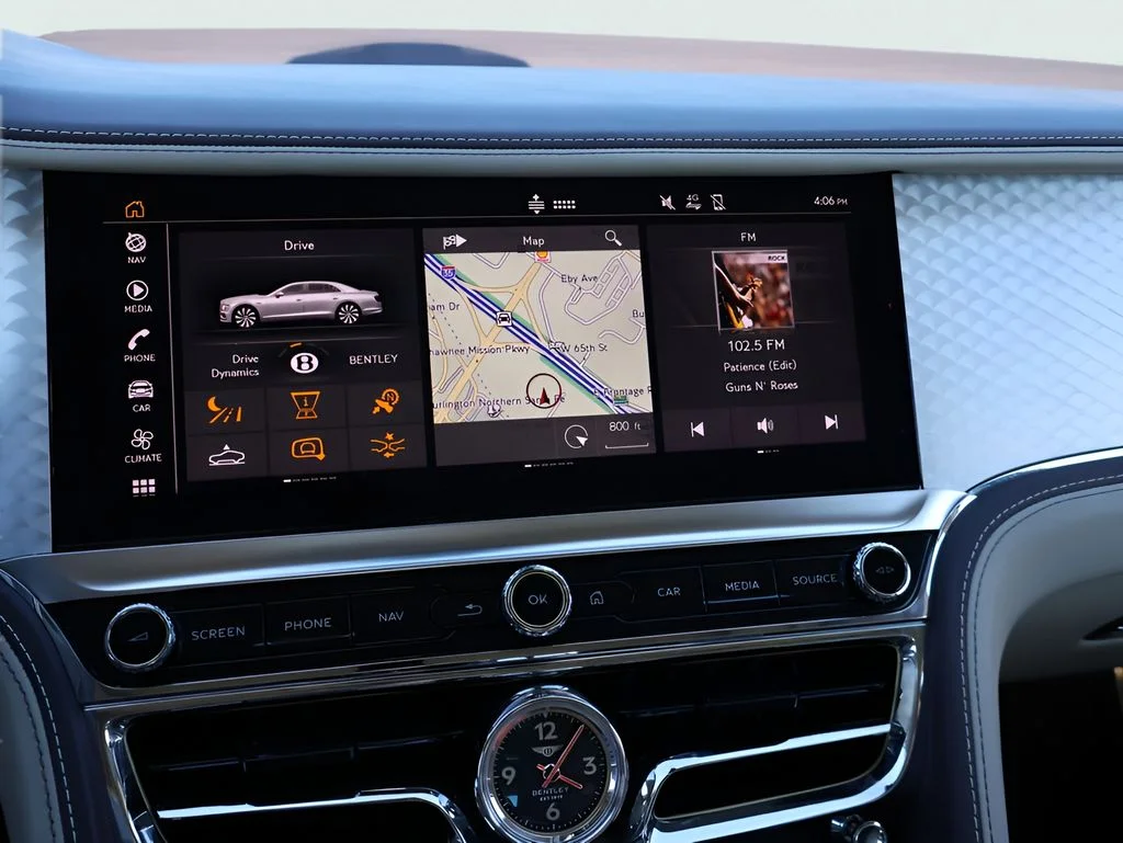 Used 2023 Gray Violet by Mulliner Bentley Azure image 27
