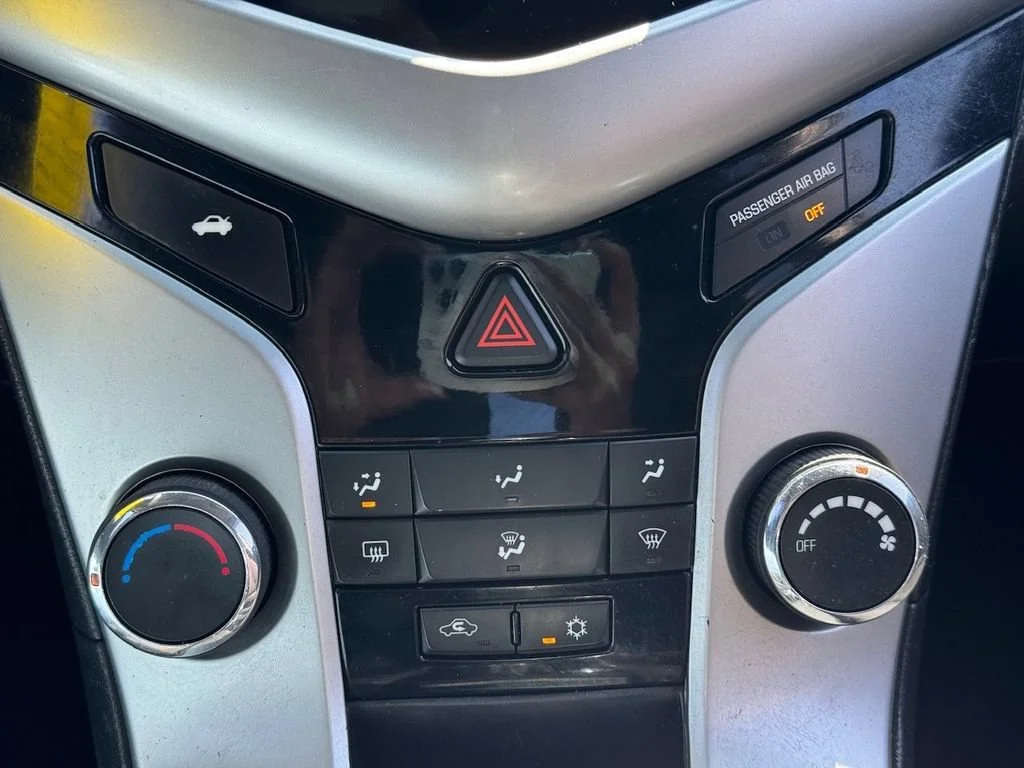 Used 2015 Tungsten Metallic Chevrolet LT image 22