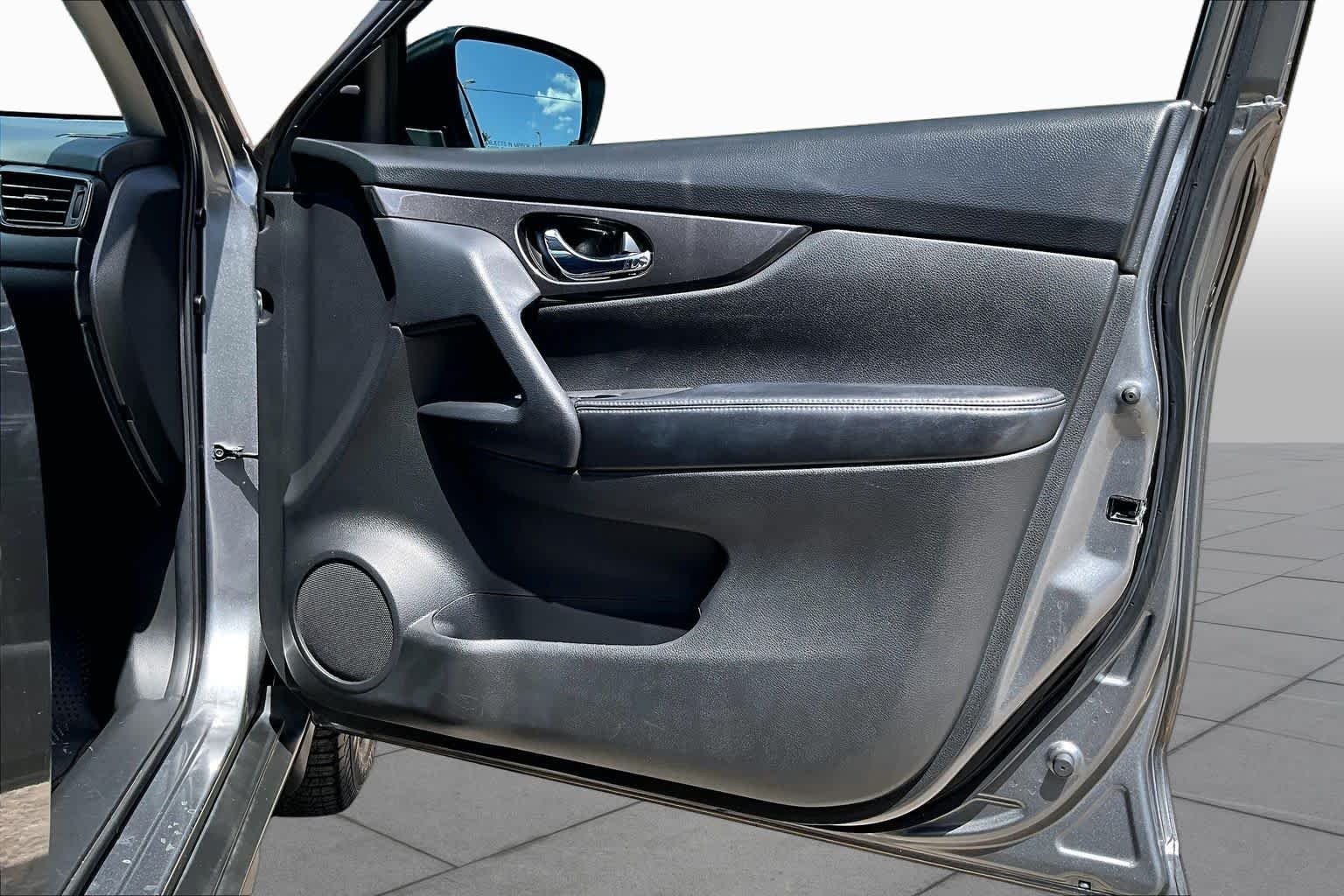 Used 2020 Gun Metallic Nissan SV image 23