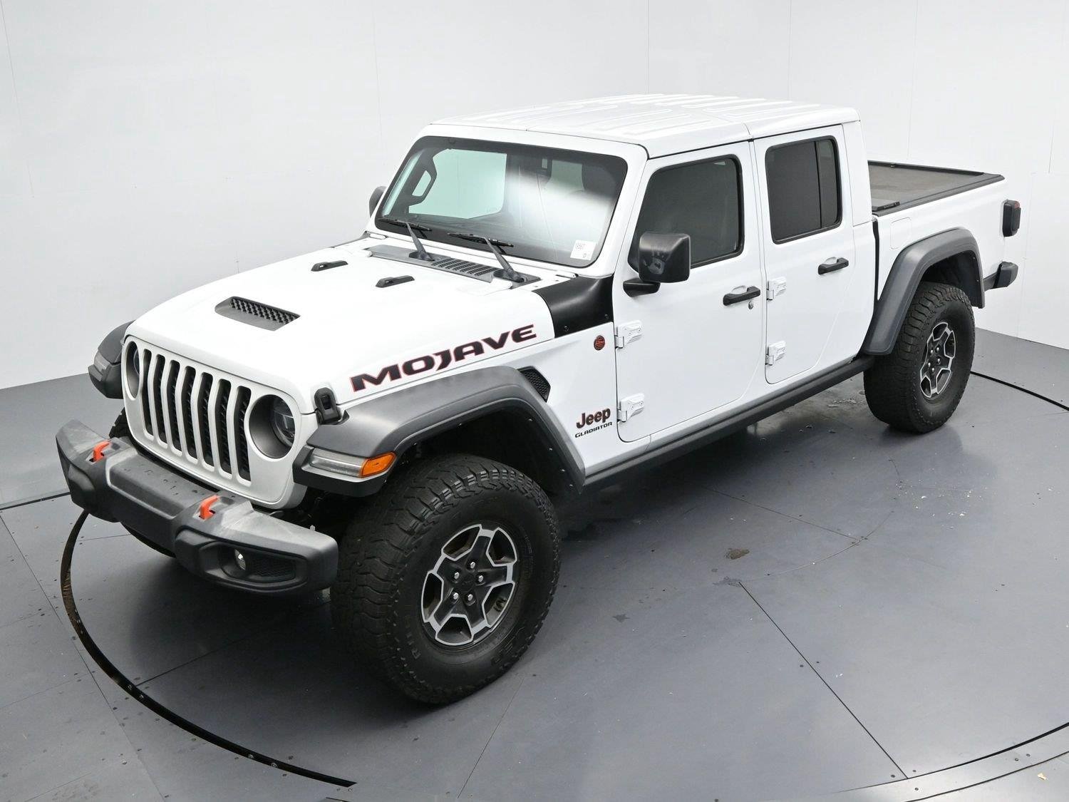 Used 2022 Bright White Clearcoat Jeep Mojave image 37
