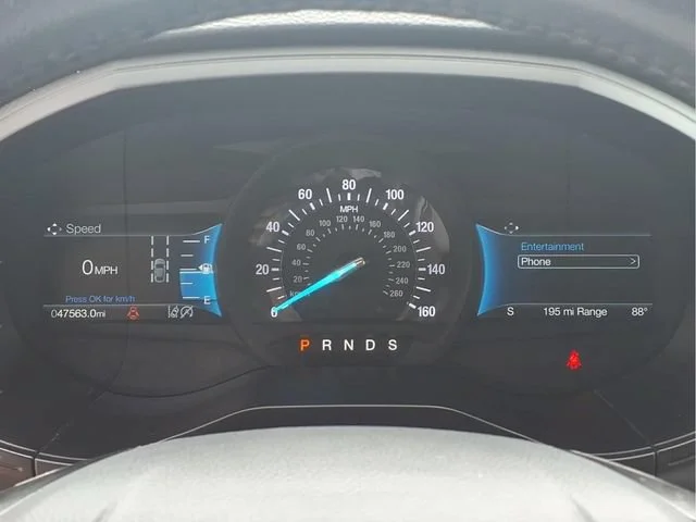 Used 2024  Ford SEL image 10