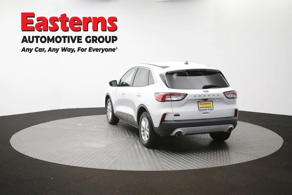 Used 2022 White Ford SE image 65