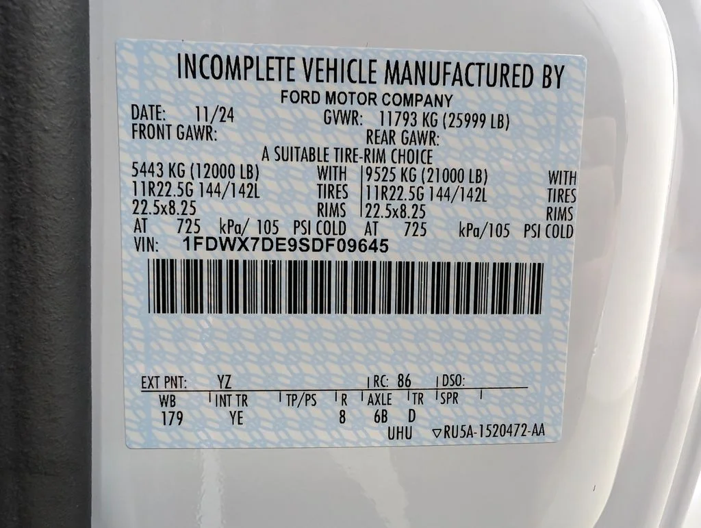 New 2025 Oxford White Ford F-750 SD Diesel Straight Frame image 18