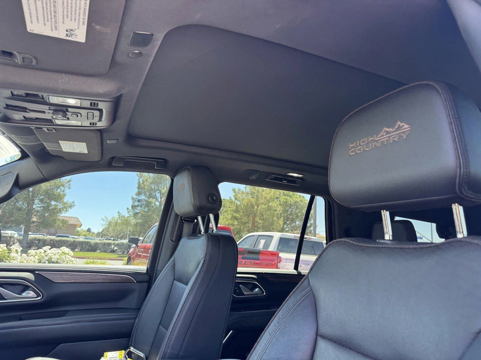 Used 2022 Black Chevrolet High Country image 18