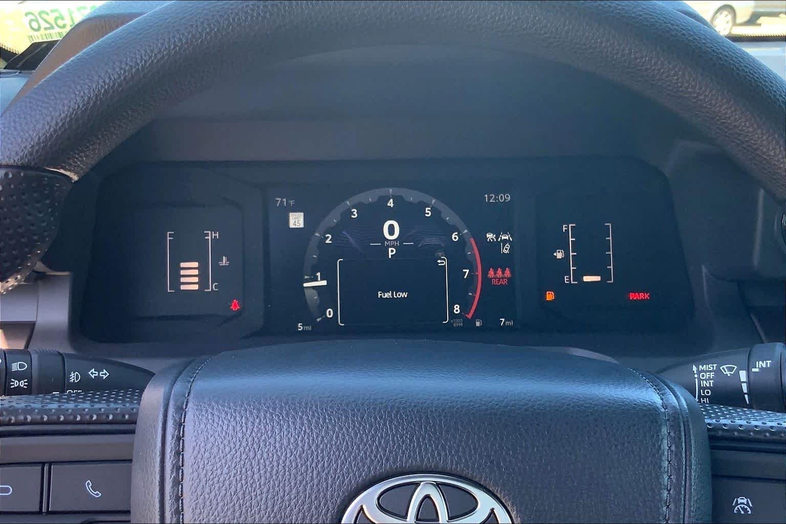 New 2026 Ice Cap Toyota SR5 image 18