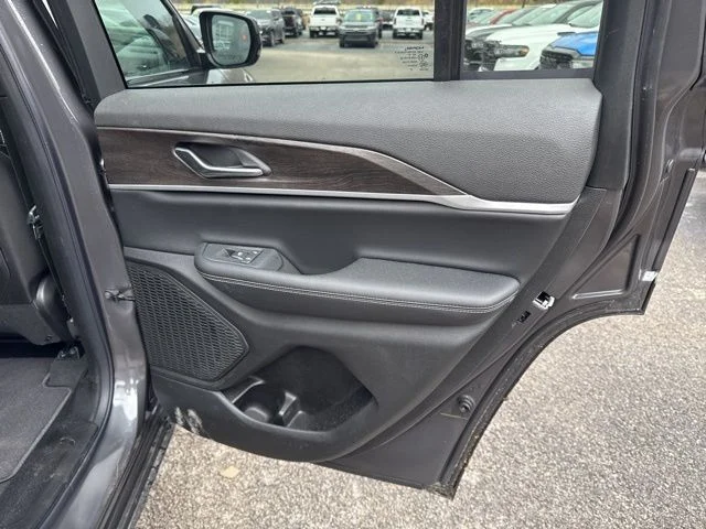 Used 2026 Gray Jeep Altitude image 20
