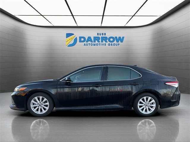 2019 Toyota Camry LE photo 2