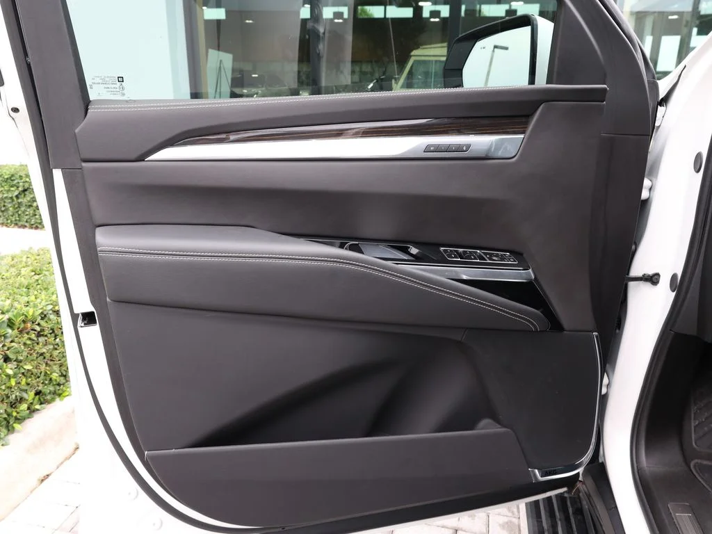 Used 2025 White Cadillac Premium image 14
