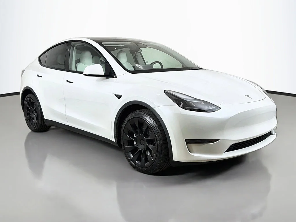 Used 2025 Tesla Model Y Long Range with VIN 7SAYGDEE6SF297566 for sale in Columbus, OH