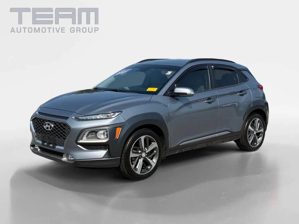Used 2021 Silver Hyundai Limited image 3