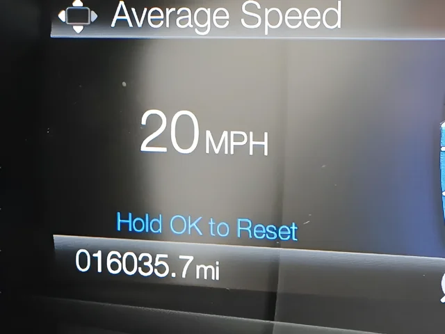 Used 2022 Silver Ford SEL image 13