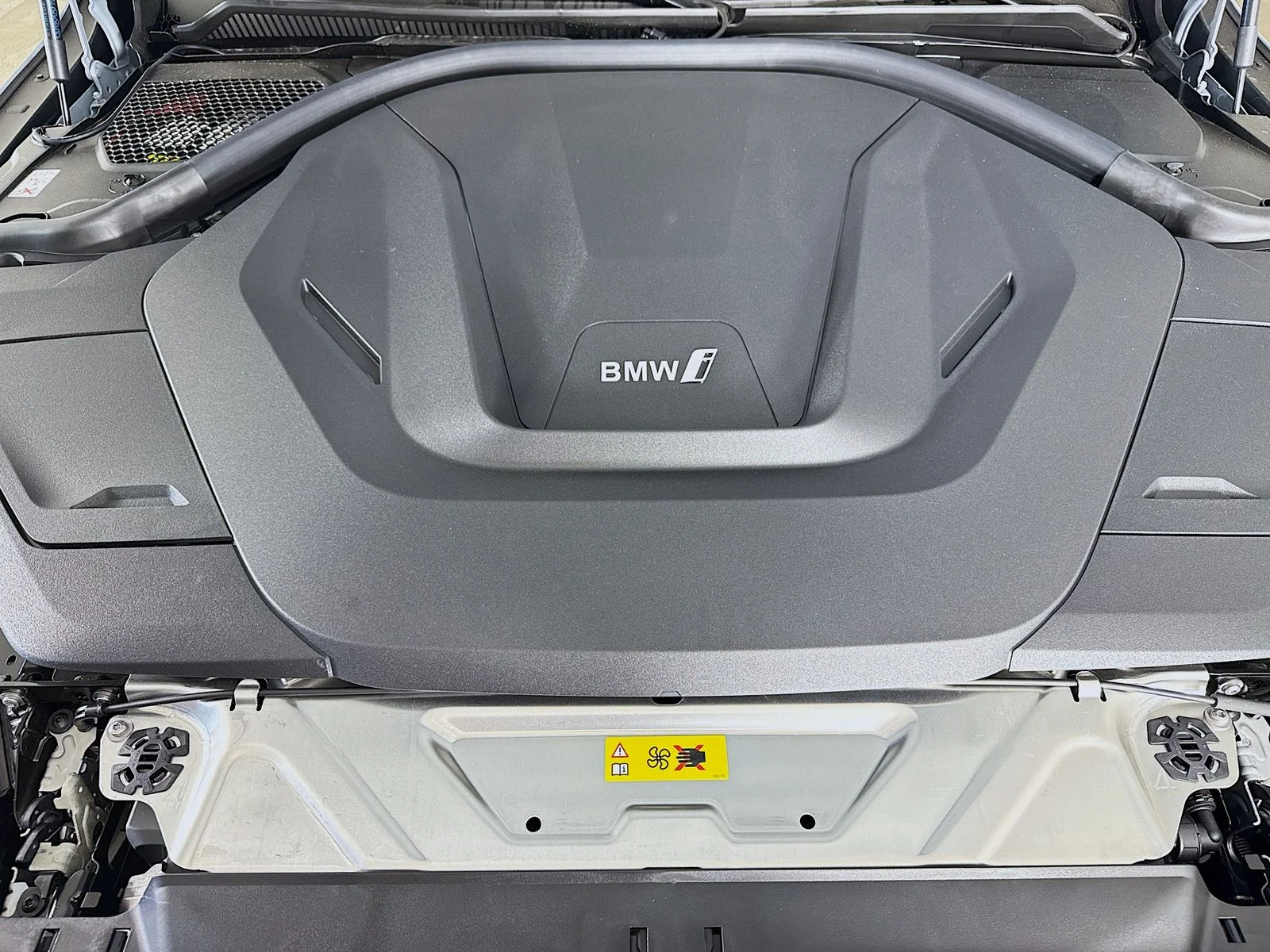 New 2026 Brooklyn Grey Metallic BMW eDrive40 image 32