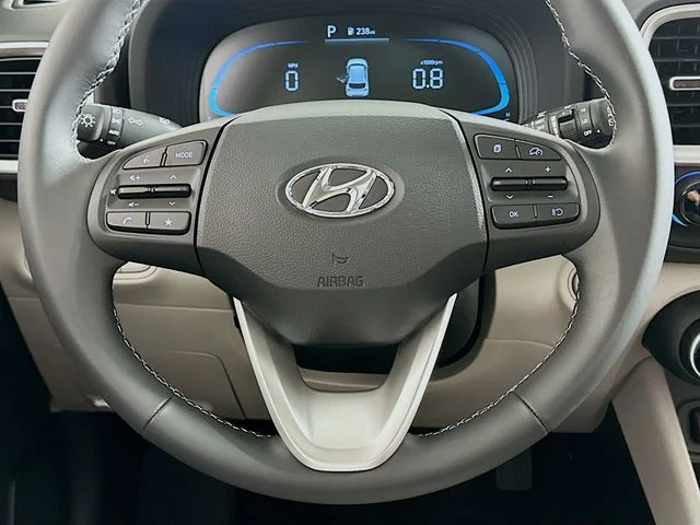 New 2026 Hyundai VENUE SEL