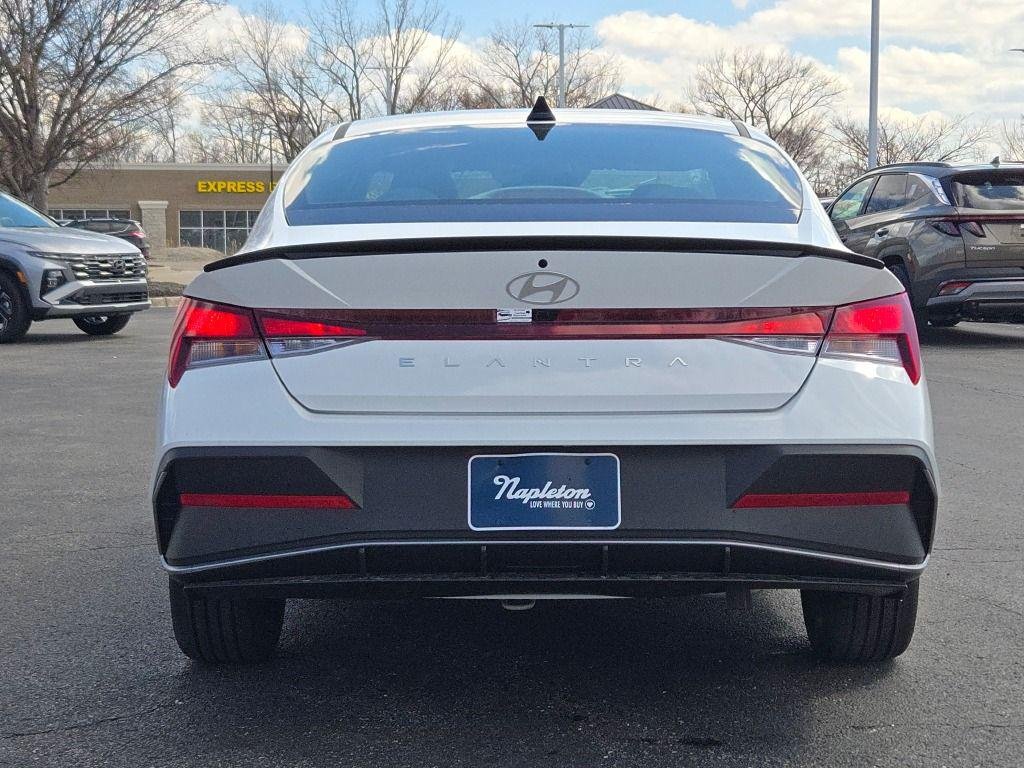 New 2026 White Hyundai SEL Sport image 14
